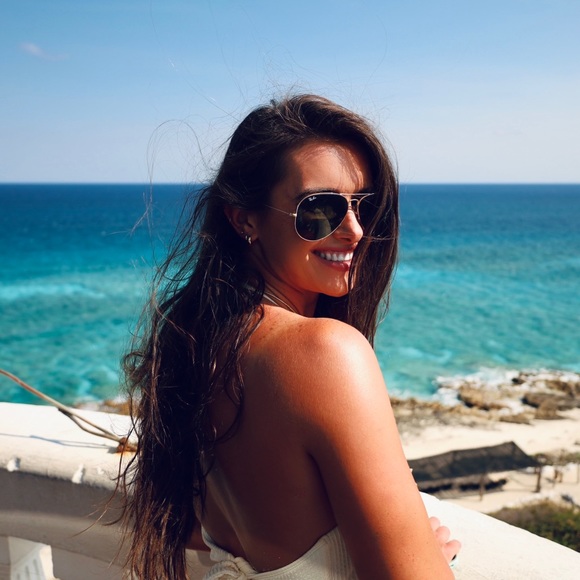 Meet your Posher, Hannah - Picture 1 of 1